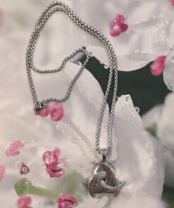 Triquetra three-month necklace with chain