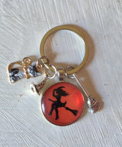 Flying witch keyring with pendants