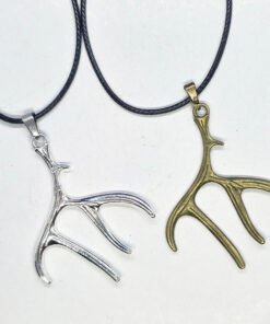 Antlers pendant necklace