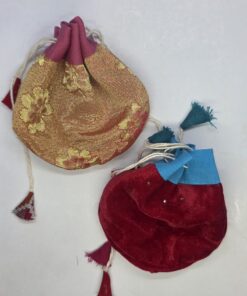 Kangast ümar kotike