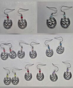 Hobuseraua ja ristikuga rippuvad hõbedased kõrvarõngad