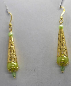 Laimirohelise pärliga kuldsed koonuse kujuga kõrvarõngad