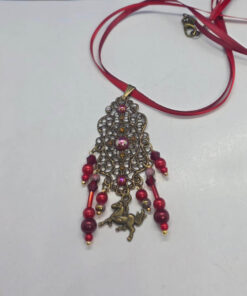 Punaste pärlitega hobuse ripatsiga pronksi värvi kaelaehe