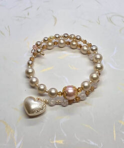 Beežide pärlitega traat käevõru südame ripatsiga