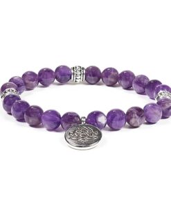 Lootos ripatsiga elastne kivist käevõru