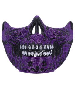Kristallidega pealuu mask