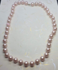 Pink pearls necklace